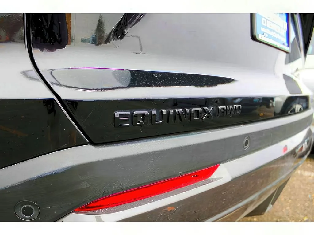 2025 Chevrolet Equinox ACTIV - Photo 12