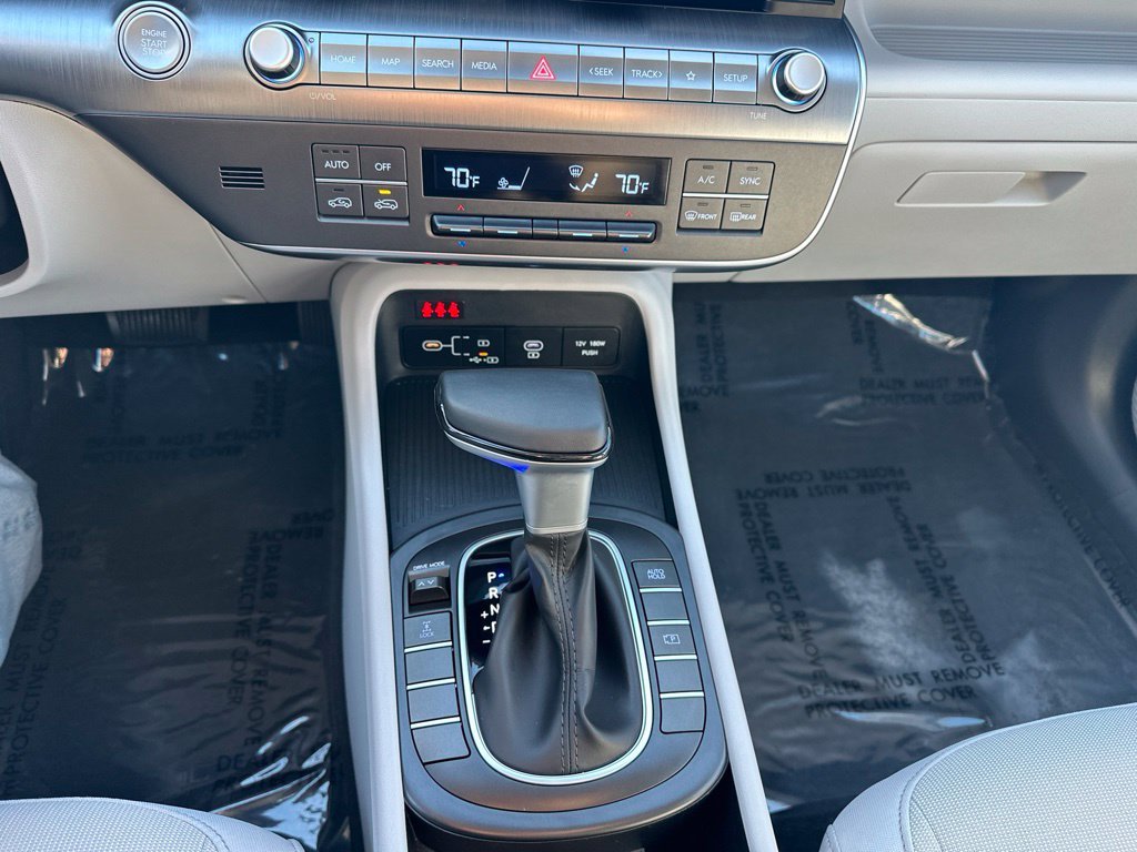 2024 Hyundai Kona SEL - Photo 18