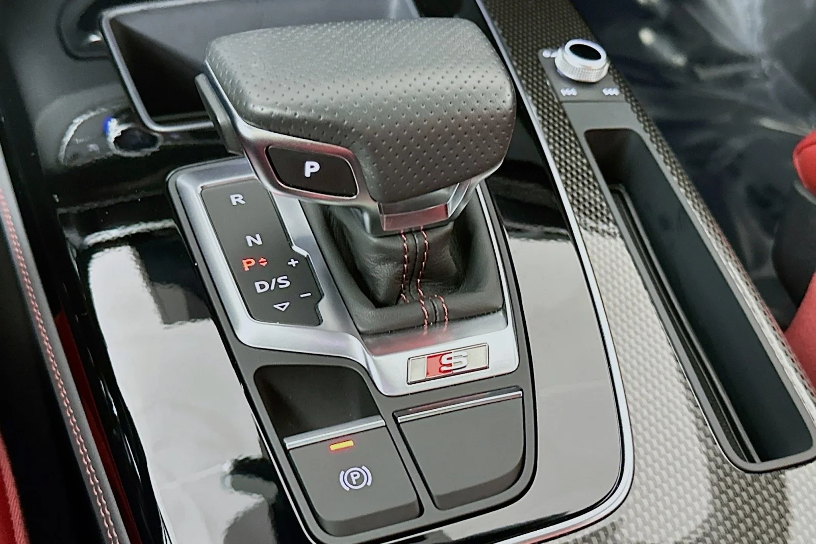 Used 2024 Glacier White Metallic Audi Premium Plus image 7