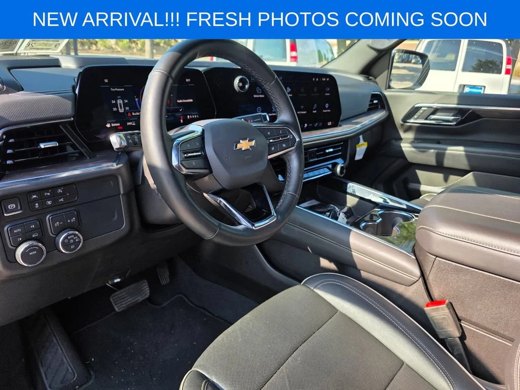 Used 2025 Sterling Gray Metallic Chevrolet Premier image 8