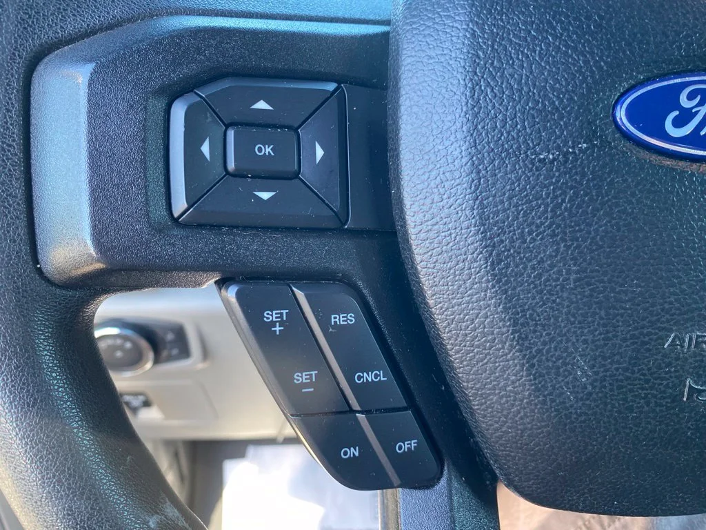 Used 2018 Gray Ford XLT image 24
