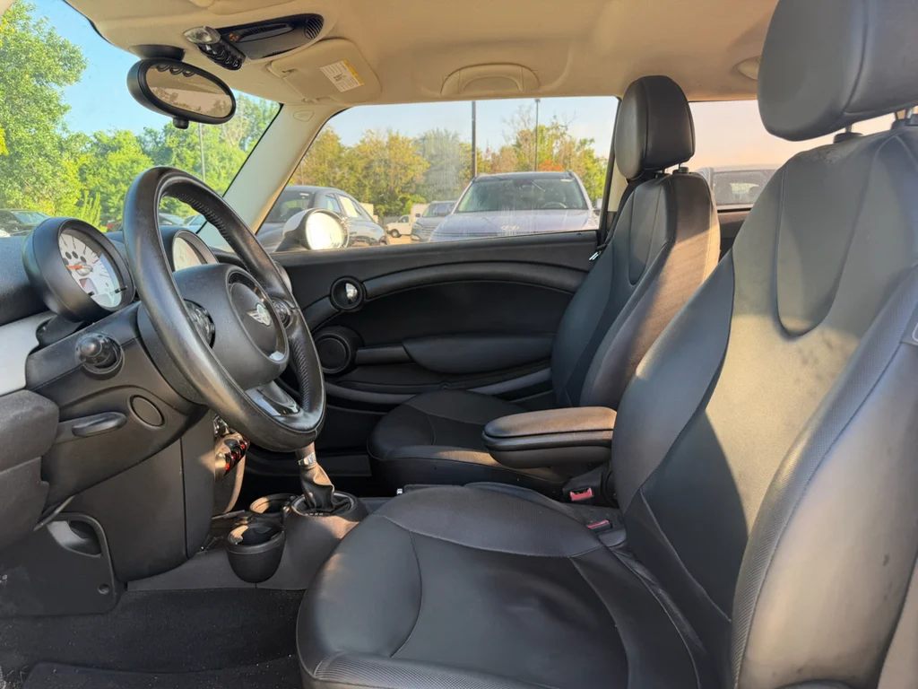 Used 2013 Velvet Silver Metallic MINI Cooper (M6) image 9