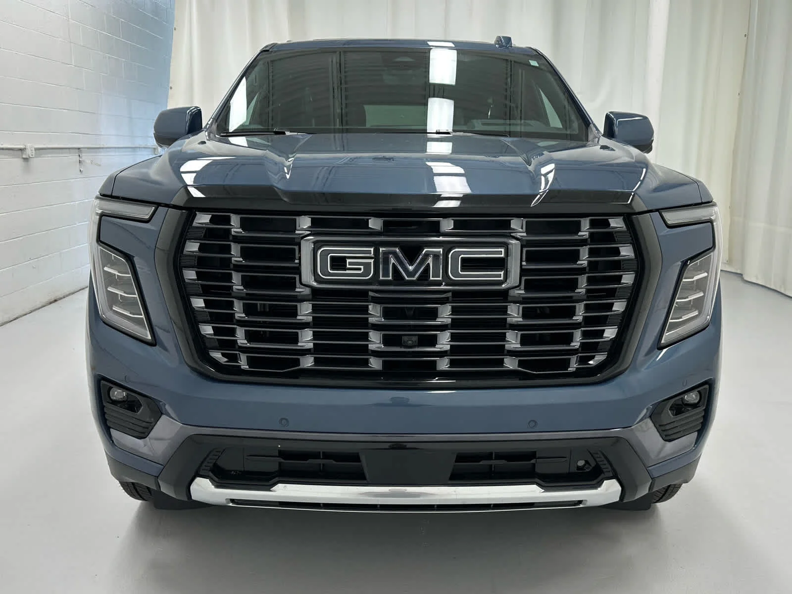 Used 2026 Downpour Metallic GMC Denali Ultimate image 5