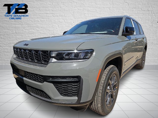 New 2027 Sting-Gray Clearcoat Jeep  image 1