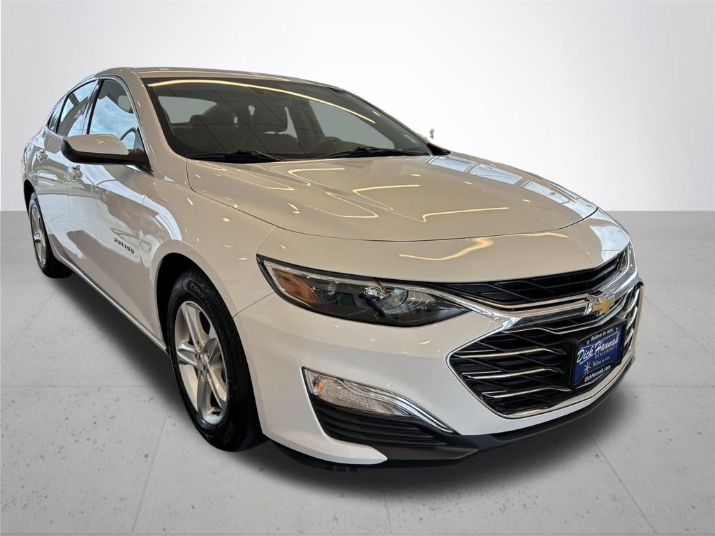 Used 2020 Summit White Chevrolet LS image 5