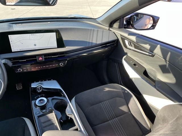 Used 2023 Steel Kia GT-Line image 9