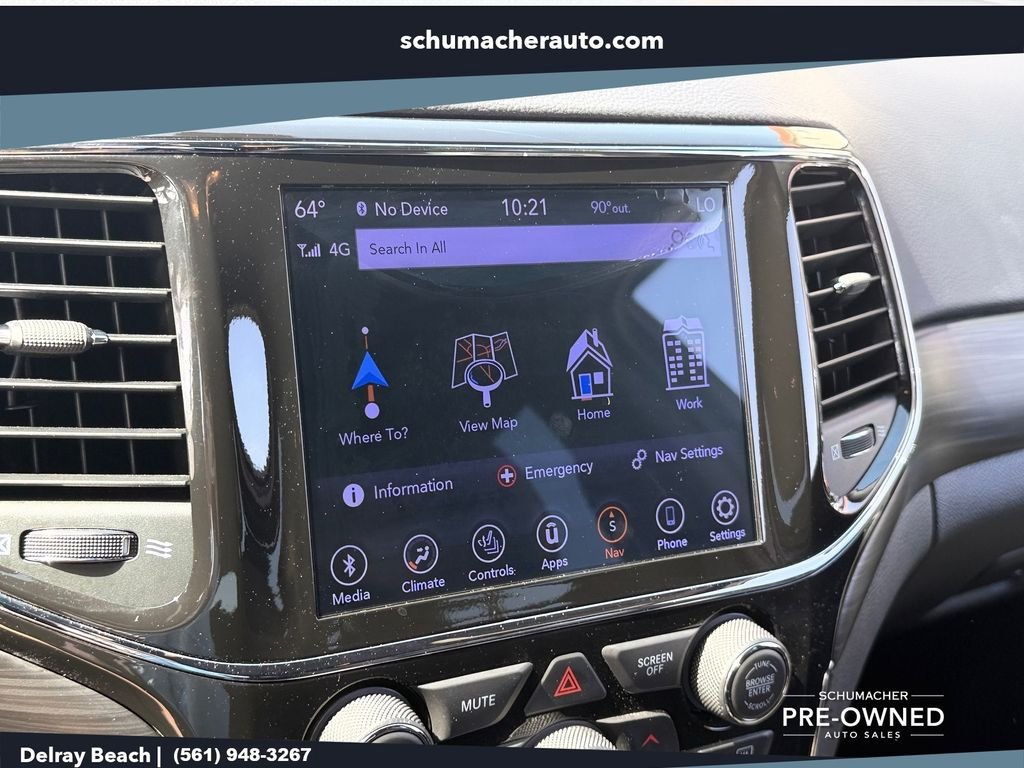 Used 2021 Black Jeep Laredo X image 17