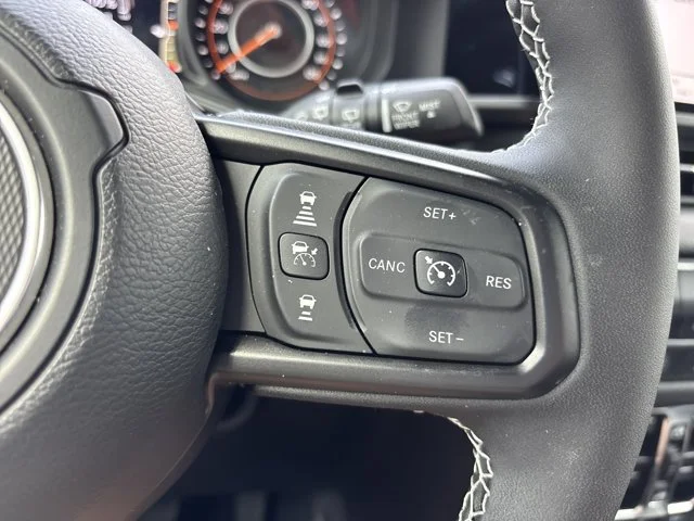 2025 Jeep Wrangler 4-Door Willys - Photo 28