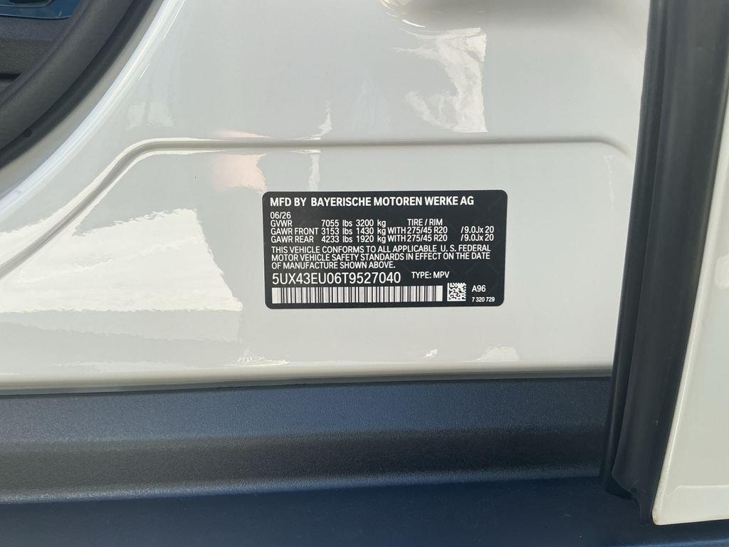 New 2026 White BMW xDrive50e image 25