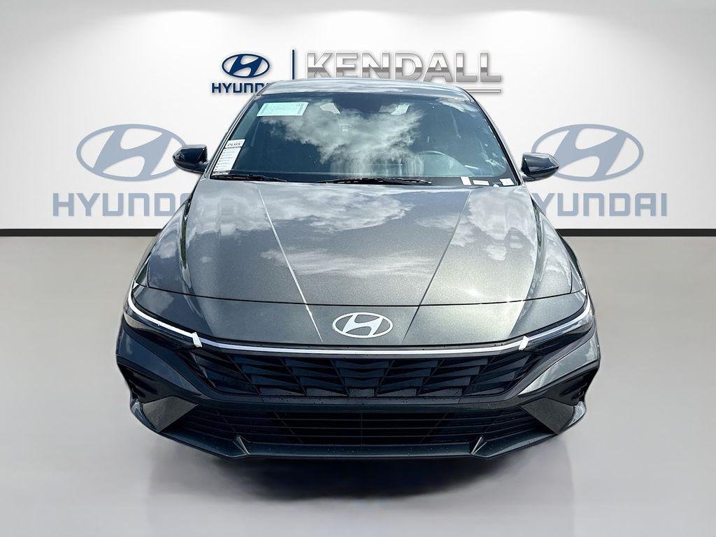 New 2026 Amazon Gray Hyundai SEL Sport image 2