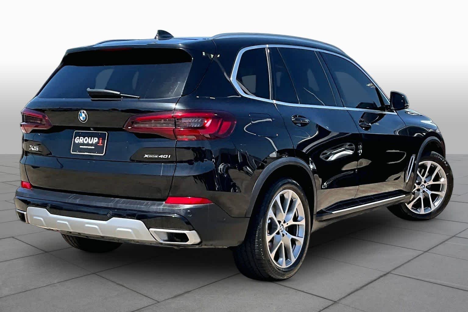 Used 2023 Black Sapphire Metallic BMW xDrive40i image 13