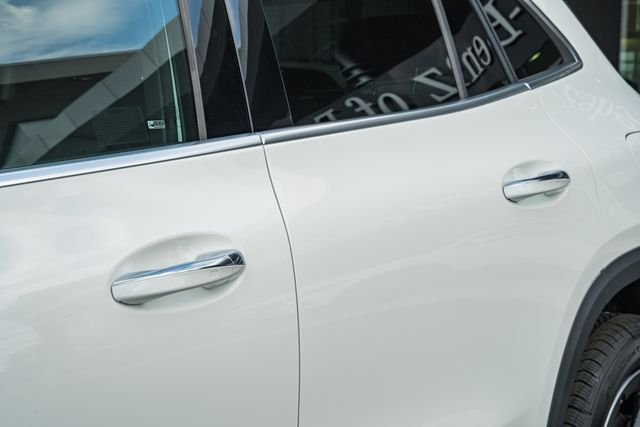 New 2026 Polar White Mercedes-Benz GLA 250 image 17