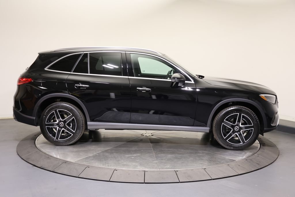 Used 2026 Black Mercedes-Benz GLC 300 image 8