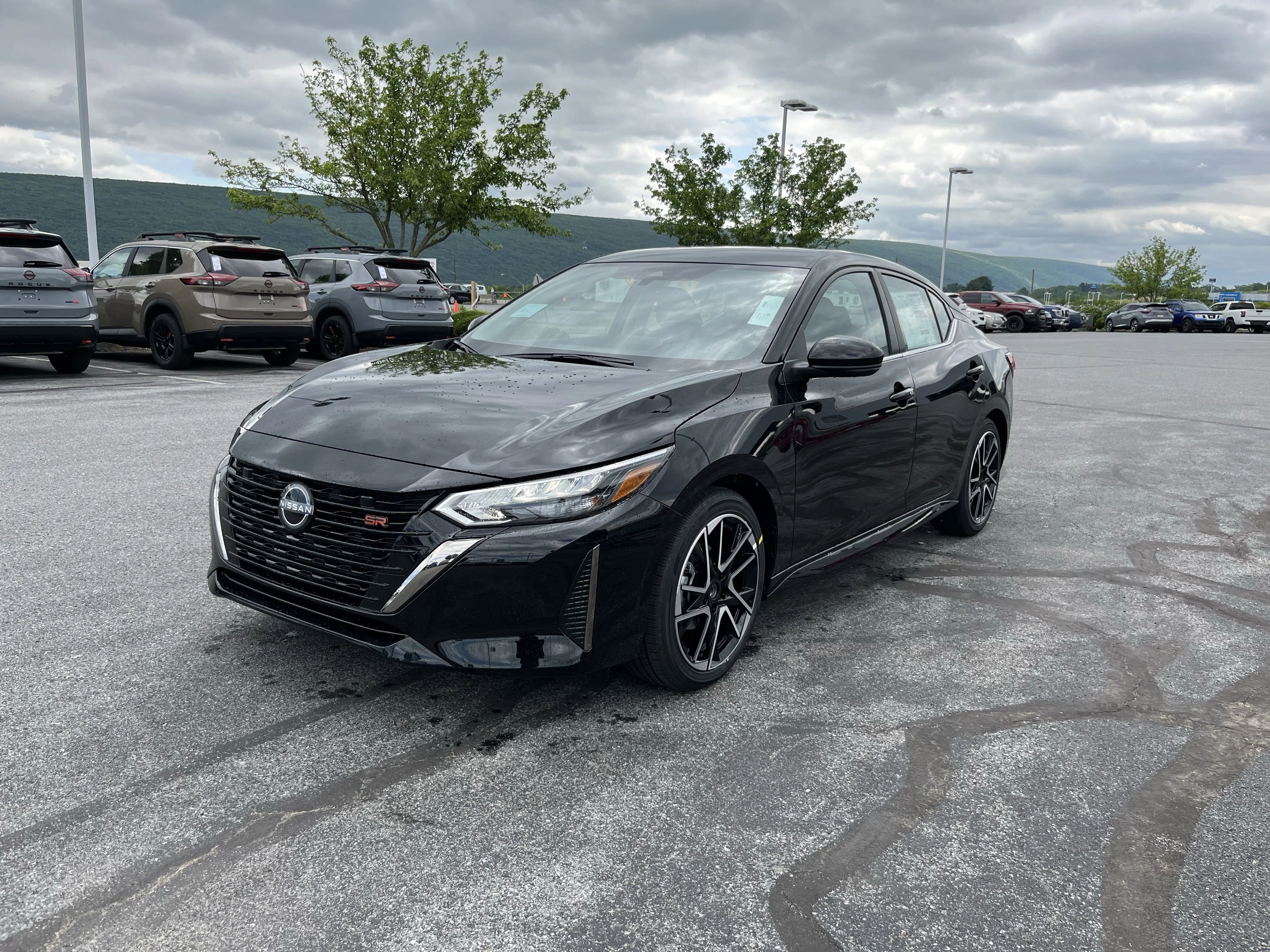 2025 Nissan Sentra SR - Photo 8