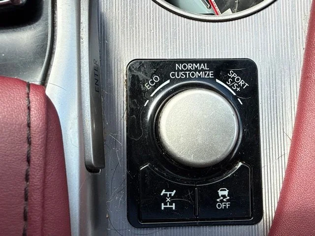 Used 2018 White Lexus 350 F Sport image 19