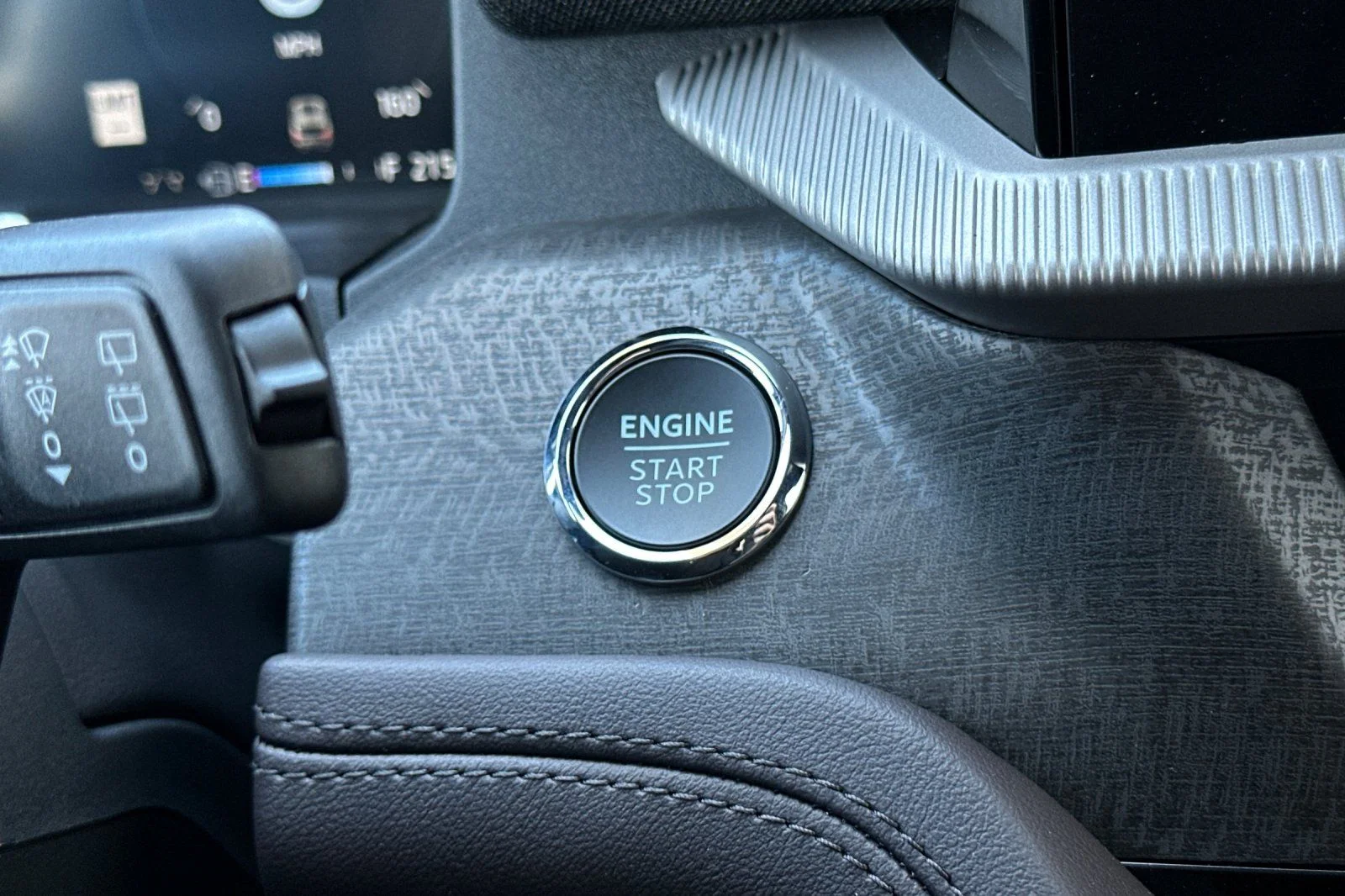 New 2026 White Ford Platinum image 23