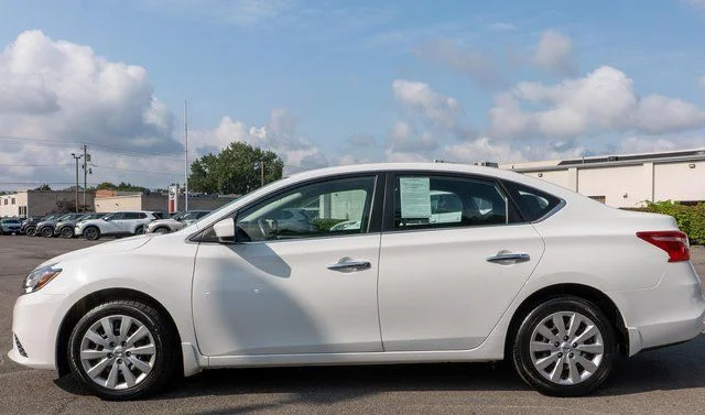 Used 2019 White Nissan S image 9