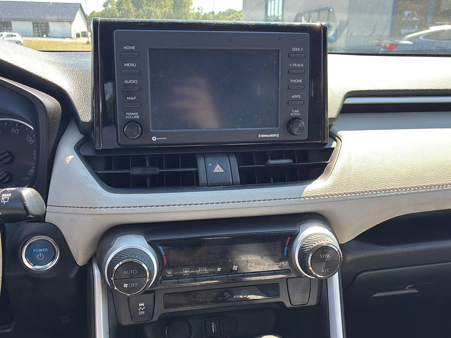 Used 2022 White Toyota XLE image 14