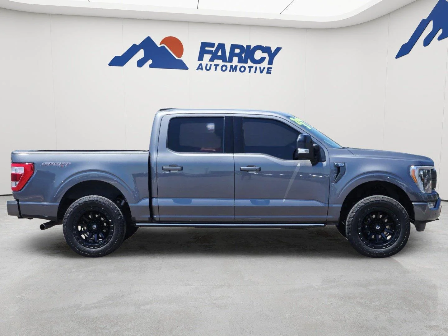 Used 2023 Carbonized Gray Ford LARIAT image 9