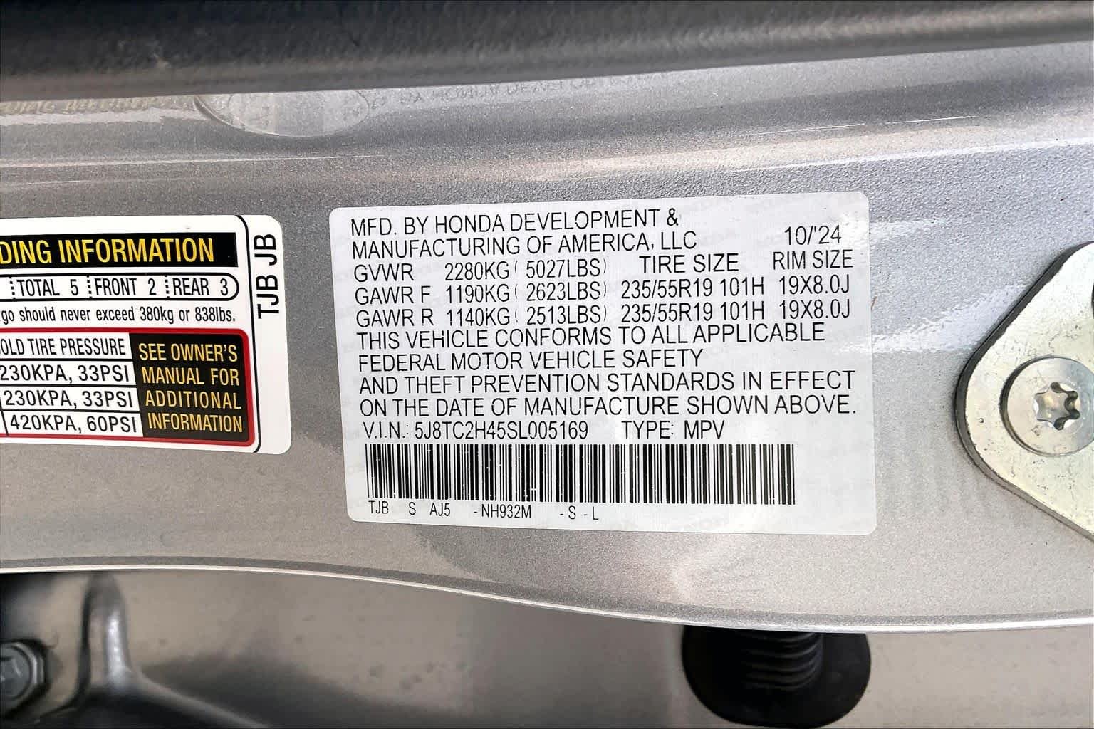 Certified Used 2025 Solar Silver Metallic Acura  image 32