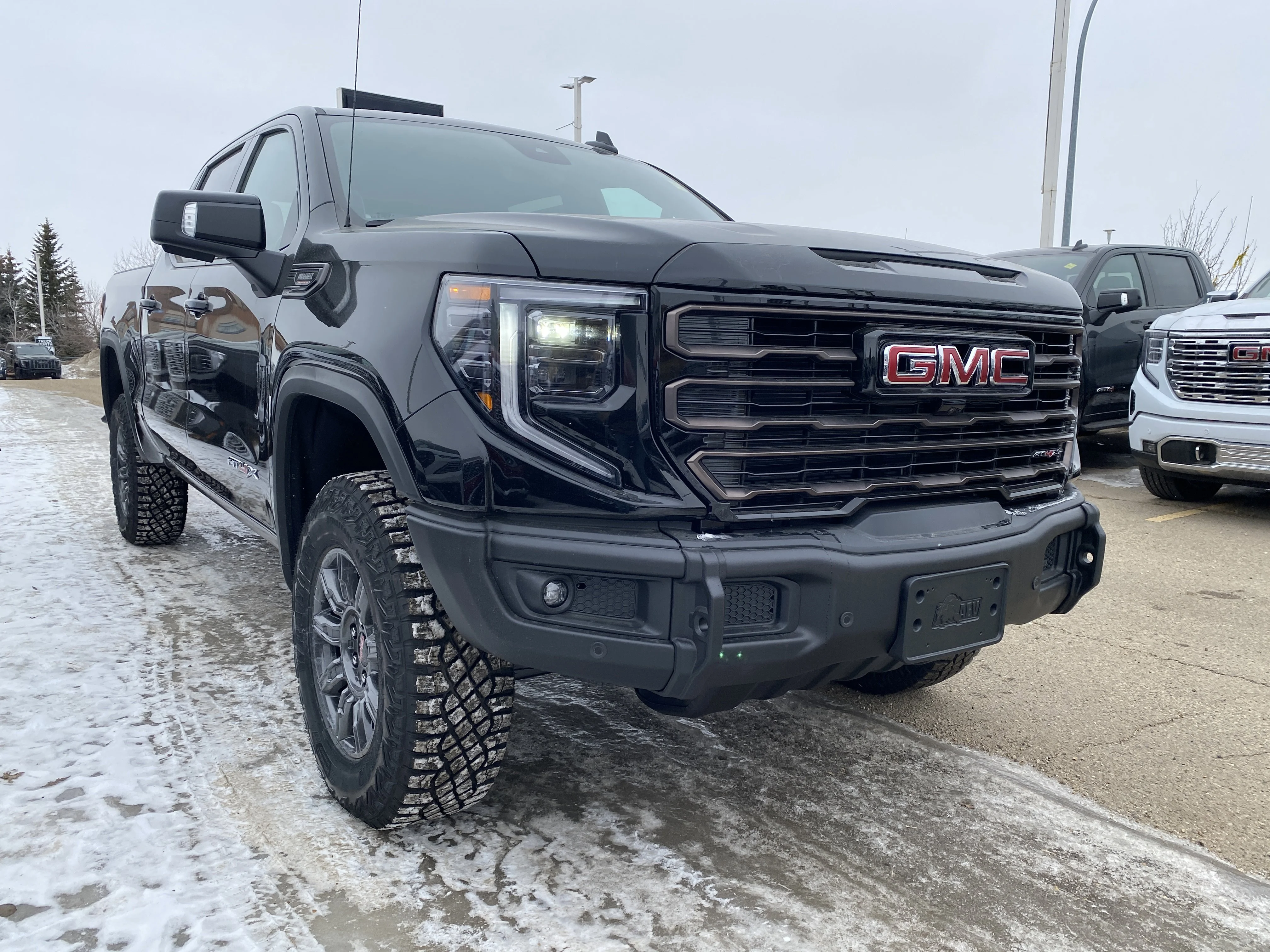 New 2026 ONYX BLACK GMC AT4X image 8