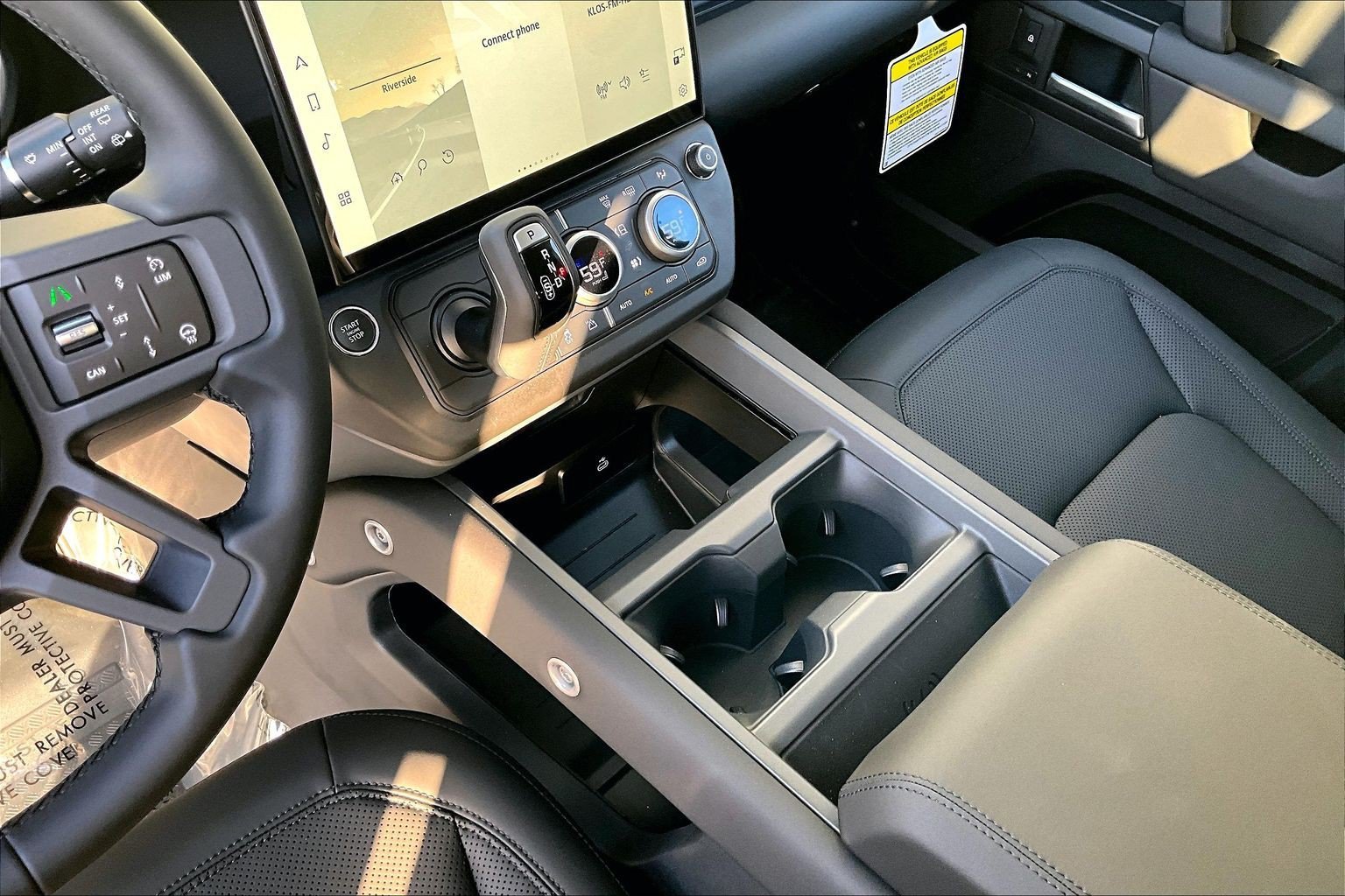 New 2026 Woolstone Green Land Rover S image 8