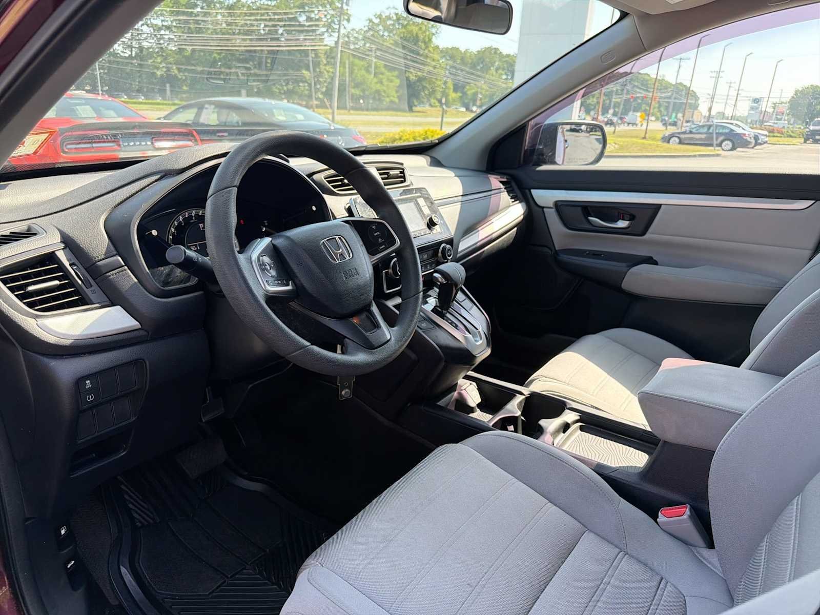 2017 Honda CR-V LX - Photo 10