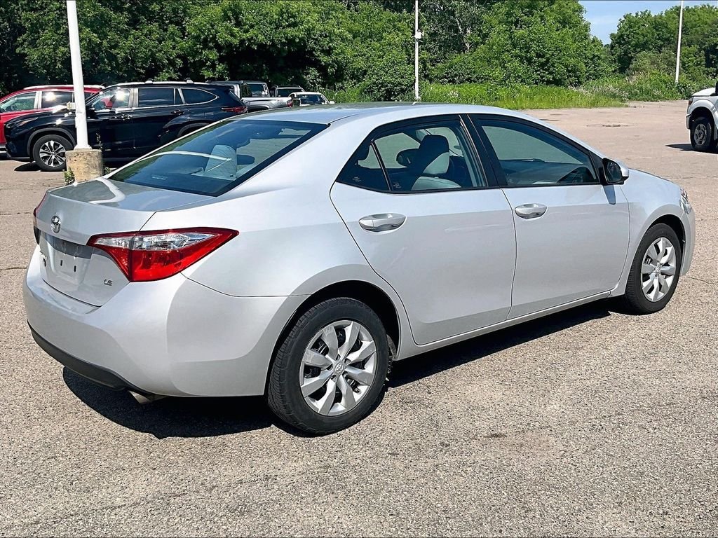 Used 2016 Silver Toyota LE image 6