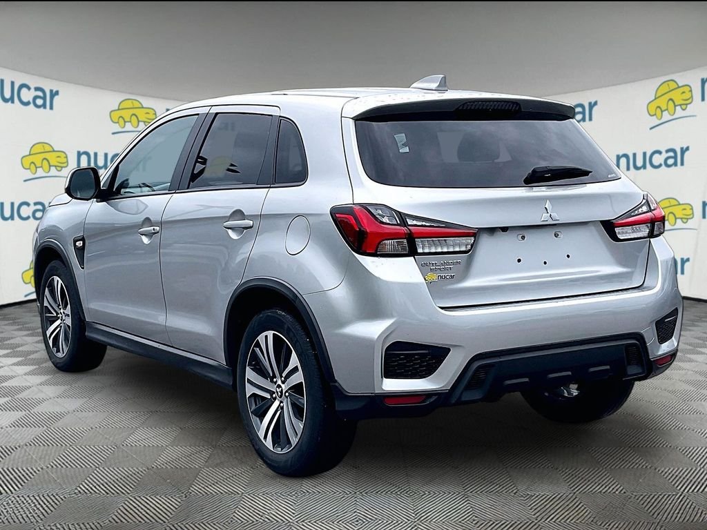Used 2024 Alloy Silver Metallic Mitsubishi  image 4