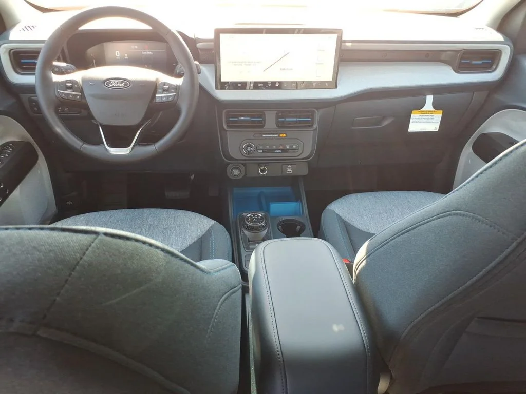 New 2026 Space White Metallic Ford XLT image 11