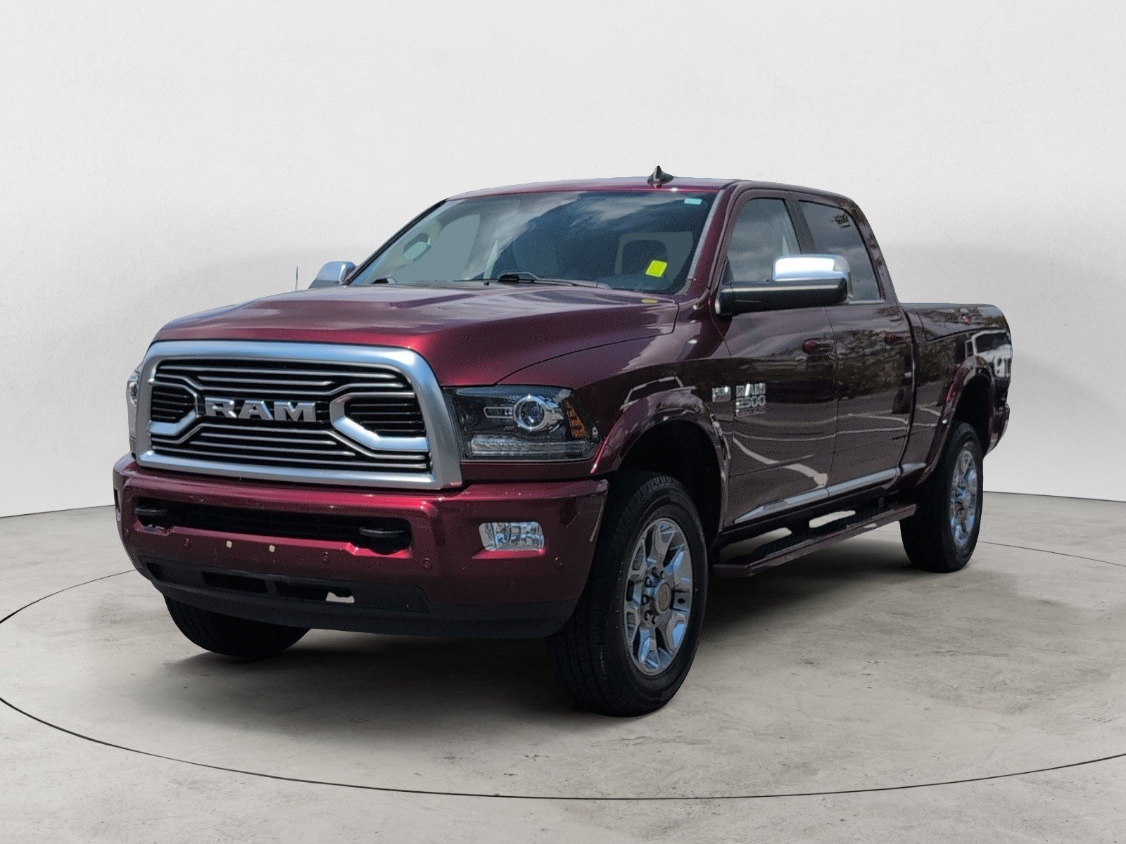 Used 2018 Delmonico Red Pearlcoat Ram Limited image 6