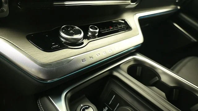 New 2027 Dark Matter Gray Metallic Ford MAX Platinum image 18