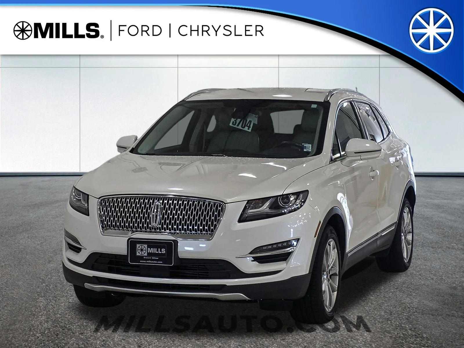 Used 2019 White Lincoln Select image 1