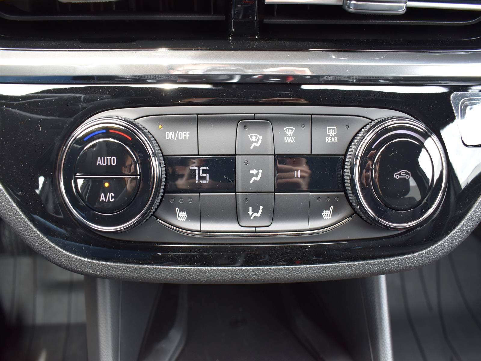 2026 Buick Envista Sport Touring - Photo 14