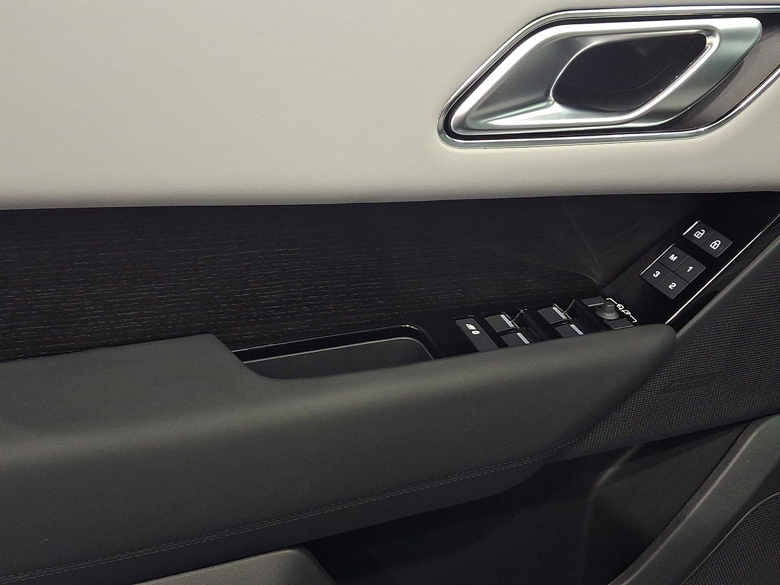 2026 Land Rover Range Rover Velar S - Photo 12