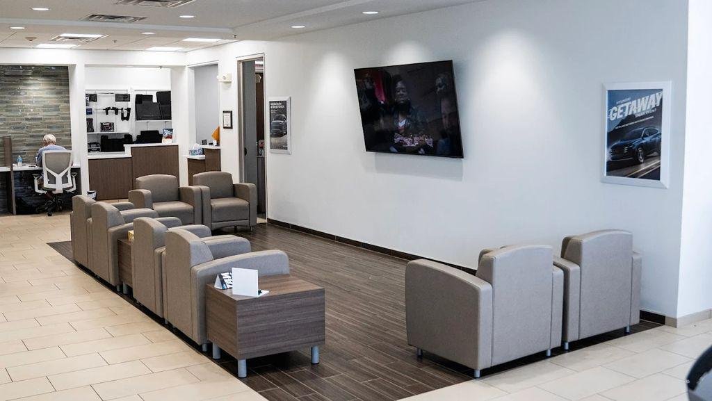 2025 Hyundai Elantra Limited - Photo 23