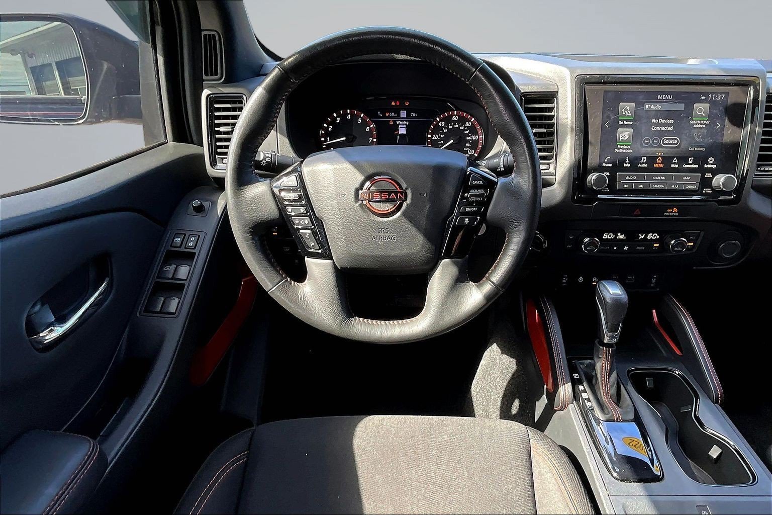 Used 2022 Black Nissan PRO-4X image 8