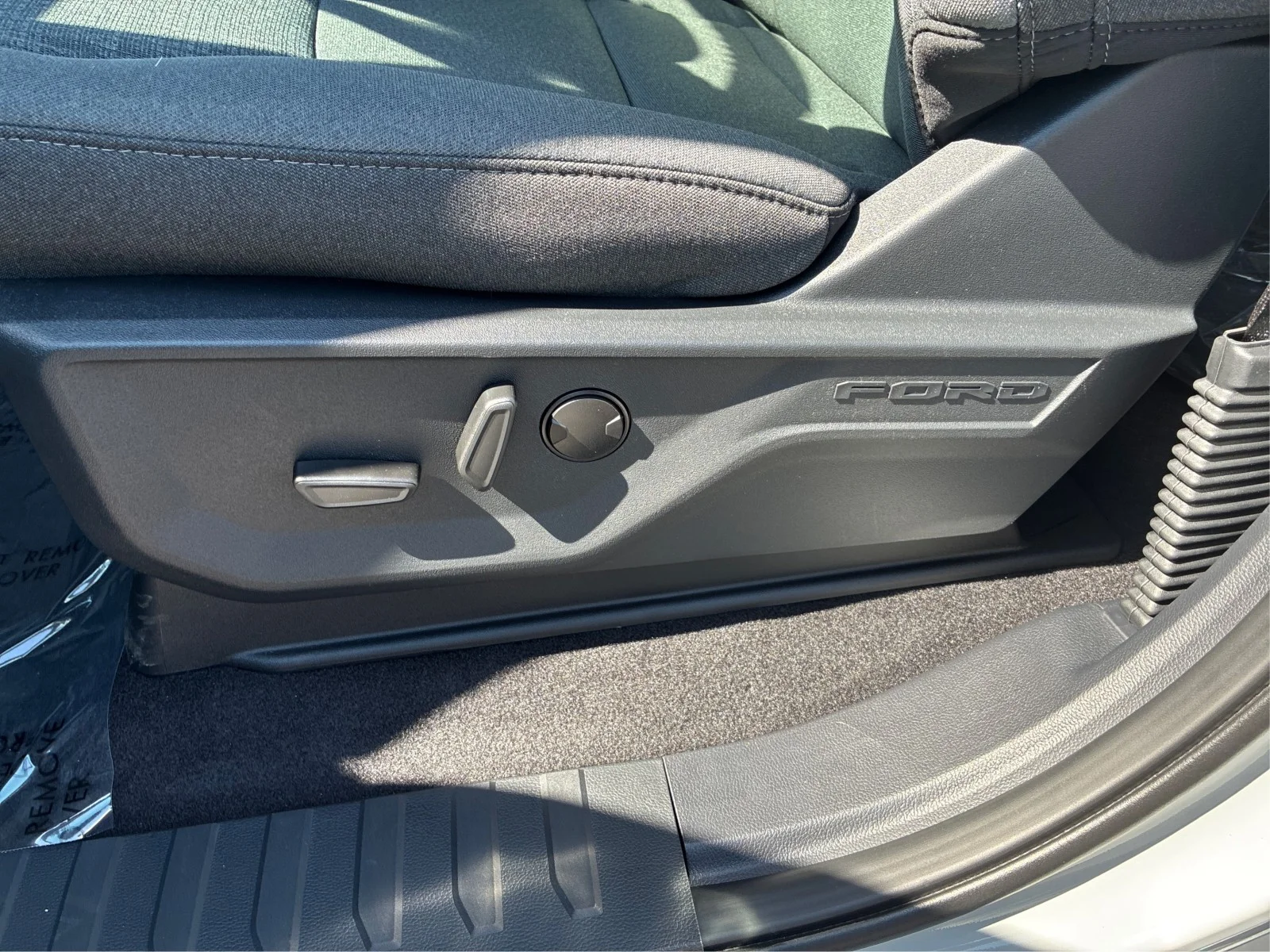New 2026 Avalanche Ford XLT image 17