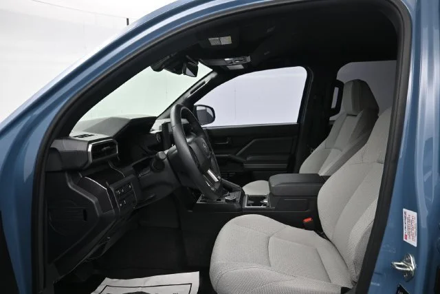 Used 2025 Blue Toyota SR5 image 10