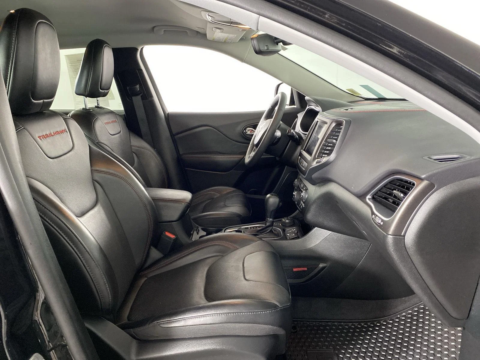 Used 2022 Bk Jeep Trailhawk image 27