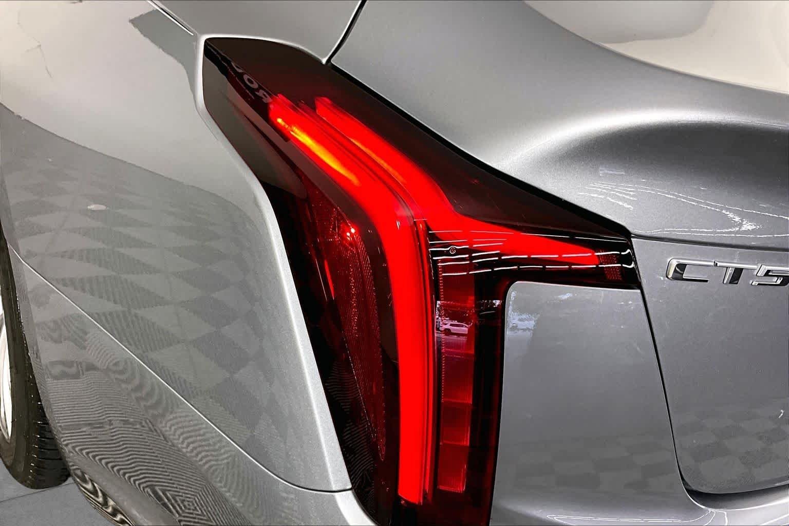 Used 2024 Argent Silver Metallic Cadillac Premium Luxury image 27