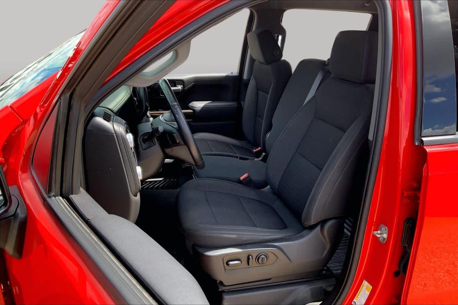 Used 2020 Cardinal Red GMC Elevation image 8