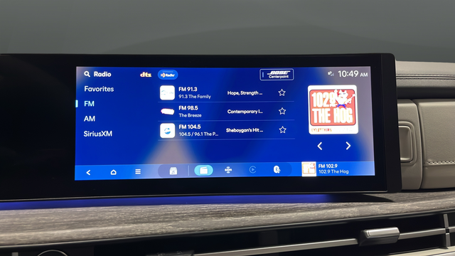 Used 2025 Serenity White Hyundai Limited image 33