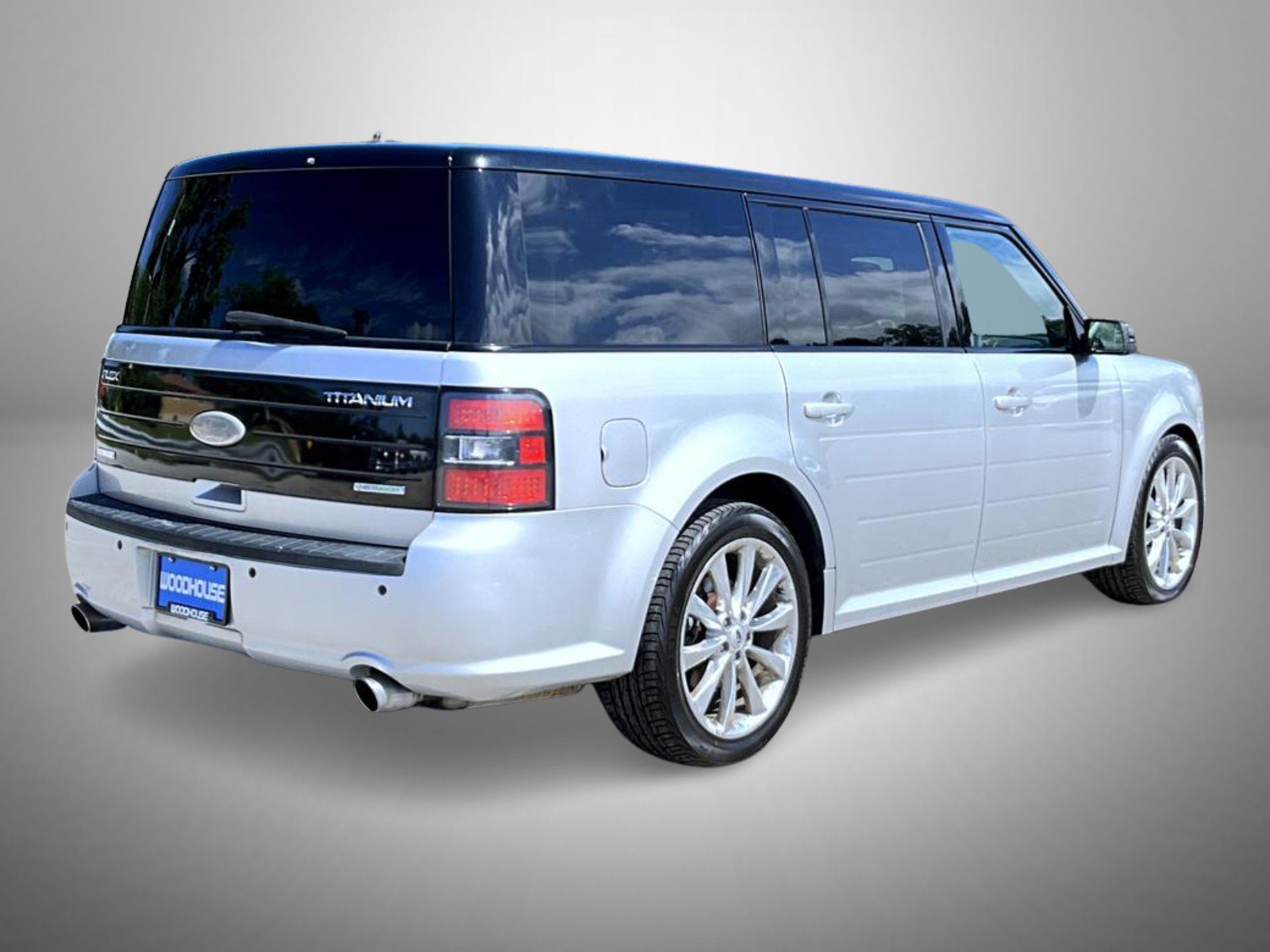 Used 2012 Silver Ford Titanium image 5