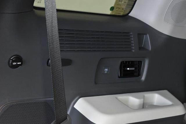 New 2027 White Hyundai Limited image 88