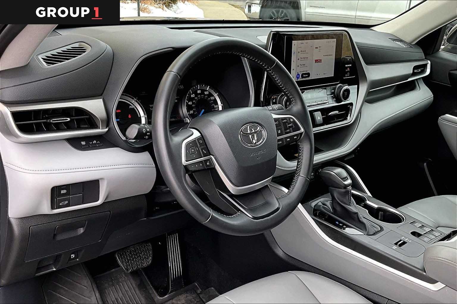 2025 Toyota Highlander XLE - Photo 18