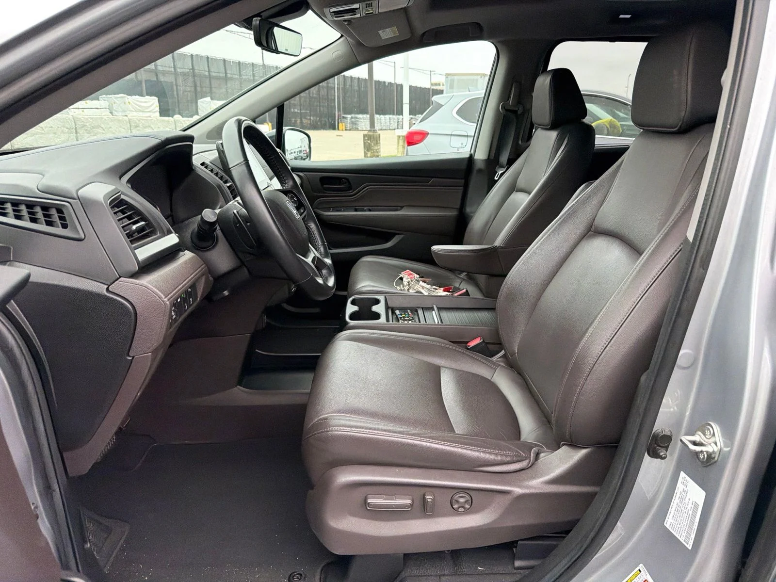 Used 2019 Silver Honda Touring image 10