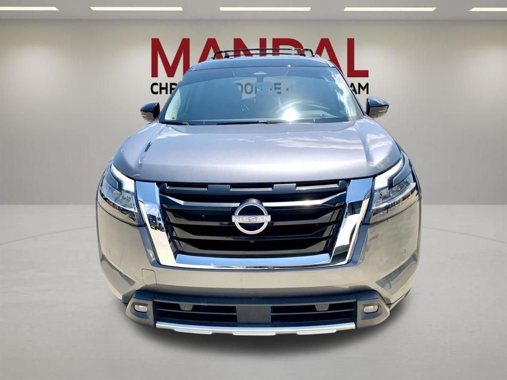 Used 2023 Gray Nissan Platinum image 2