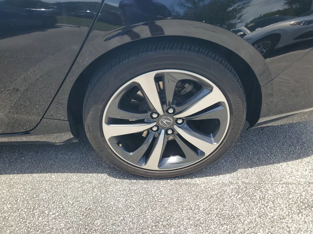 Used 2025 Black Acura Technology Package image 4