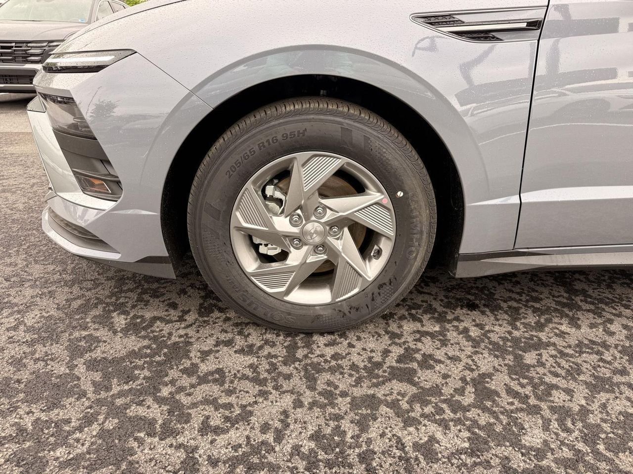 New 2026 Transmission Blue Hyundai SE image 9